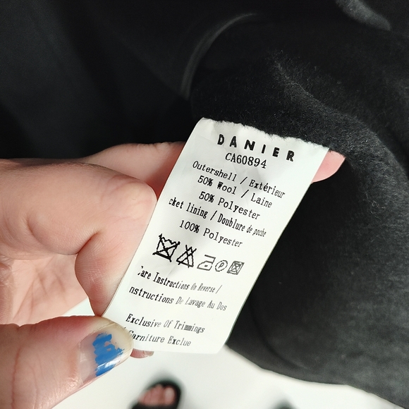 Danier | wool blend sleeveless long coat - Picture 5 of 7